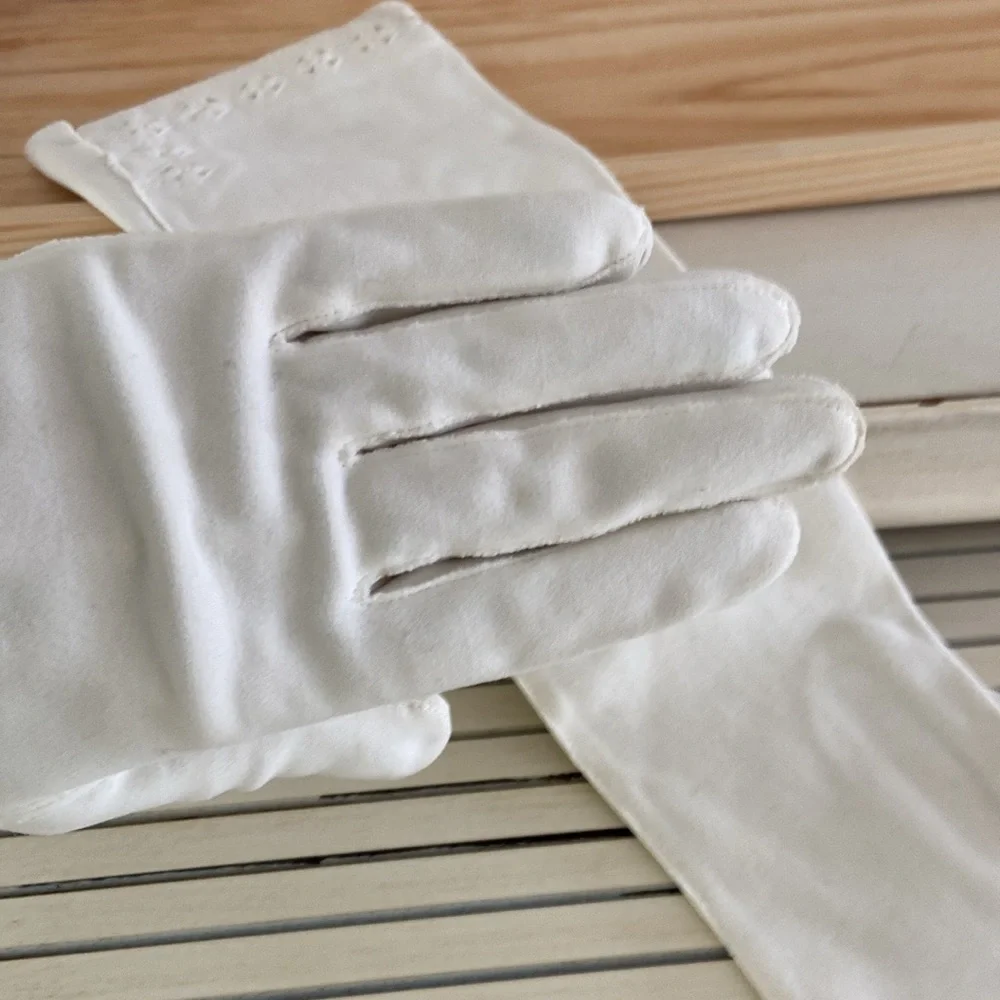 Old Hollywood Glamor Womens Classic Vintage White Spring Easter Church Gloves
